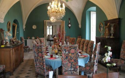 Dîner aux chandelles dans les salons de l’abbaye
