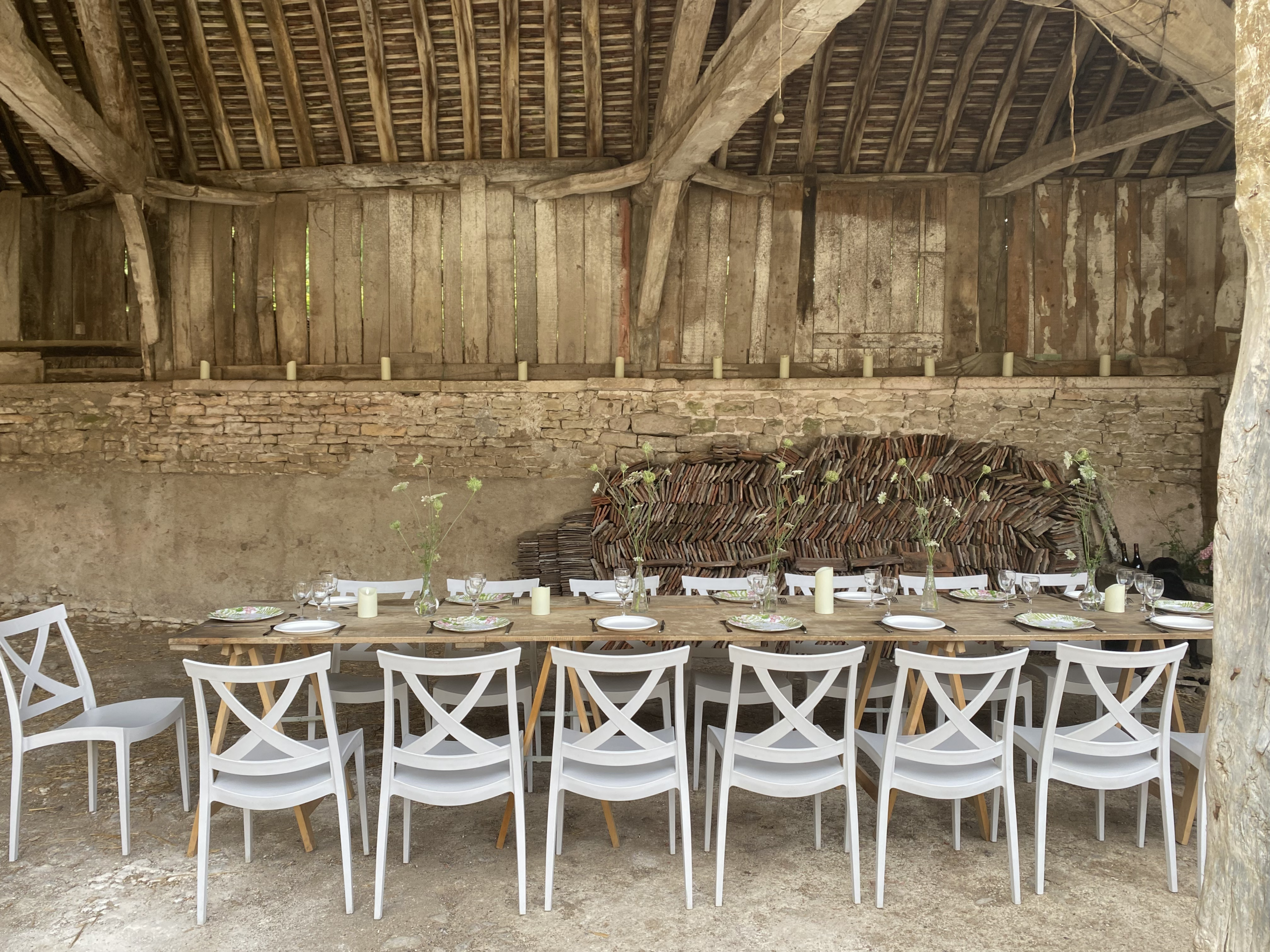 4 IMG_4870 Amis de l'Abbaye de Reigny, un déjeuner en blanc sur les bords de la Cure